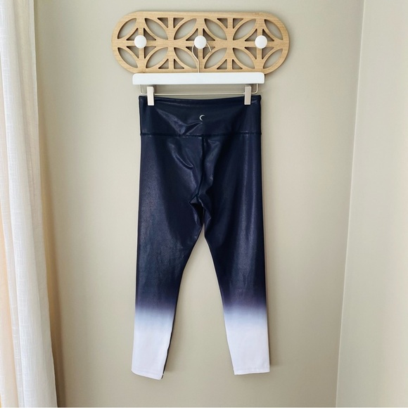 ZYIA Metallic Ombre Light N Tight Hi-Rise Leggings Black/White Sz 6-8 - Picture 4 of 8